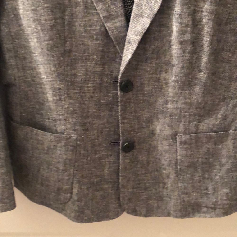 Blazer - Picture 5 of 5